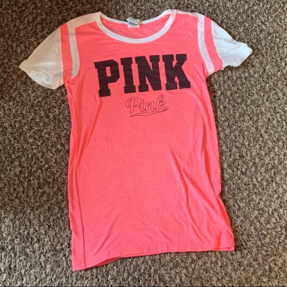 VS Pink Tee